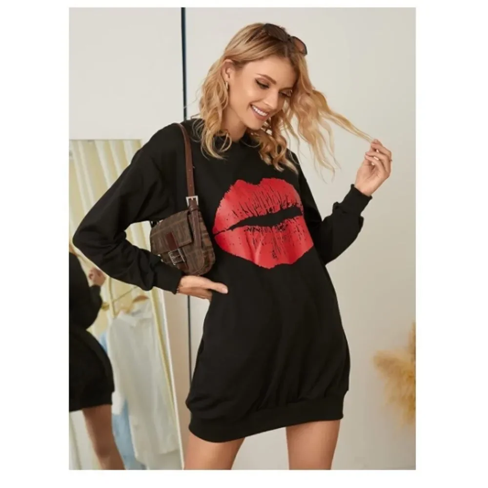 Cute hooded dress with pockets - Picture 2 of 4